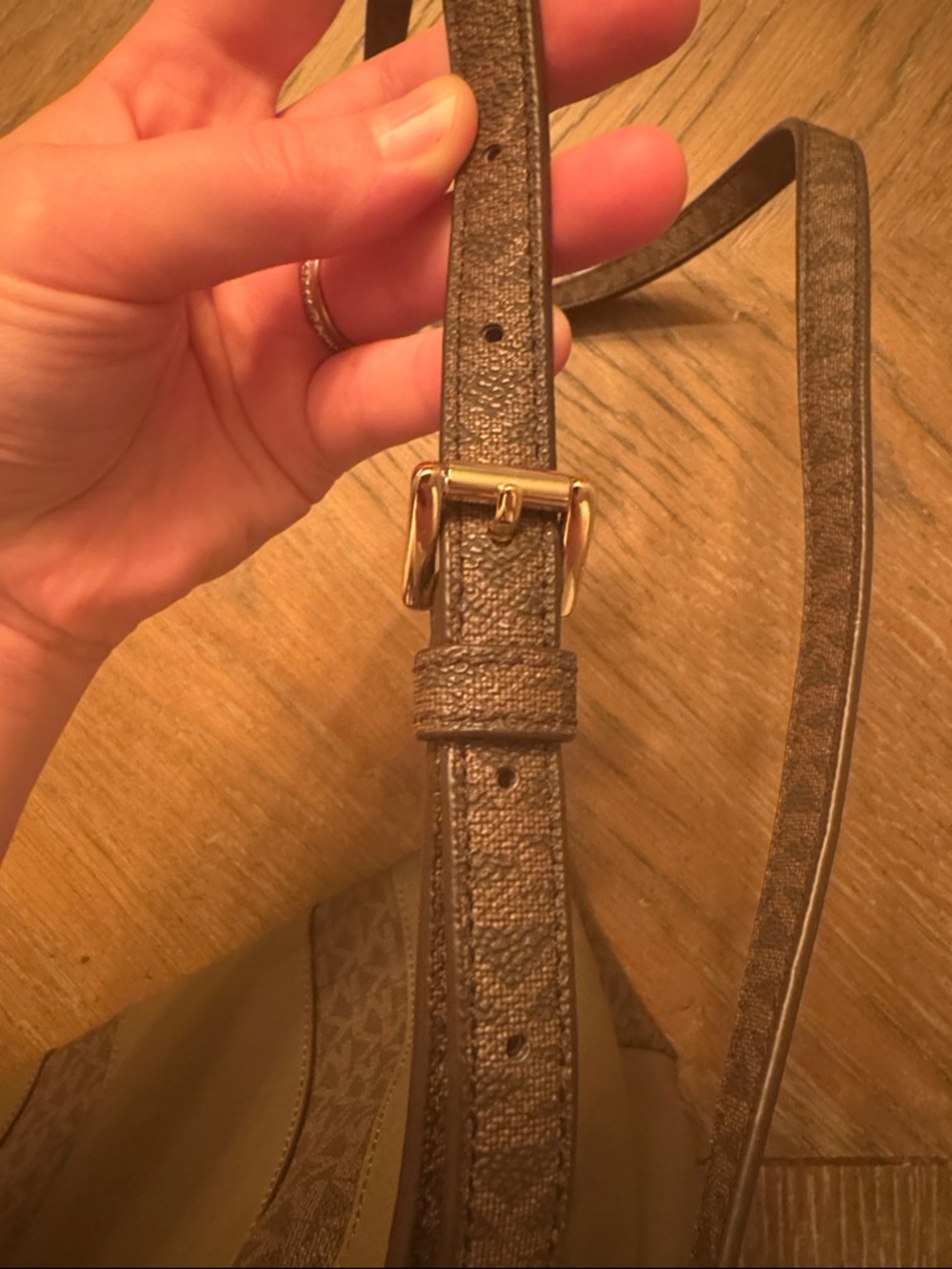Michael Kors Austin Medium Pebbled Leather Messenger Bag - Picture 12 of 12
